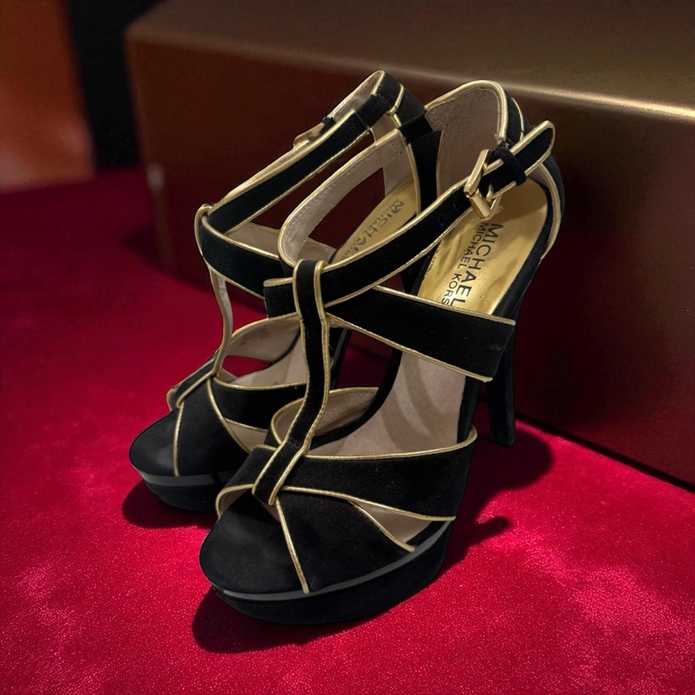 Michael Kors Black Strappy Heels with Gold Accent Trim – Pre-Owned